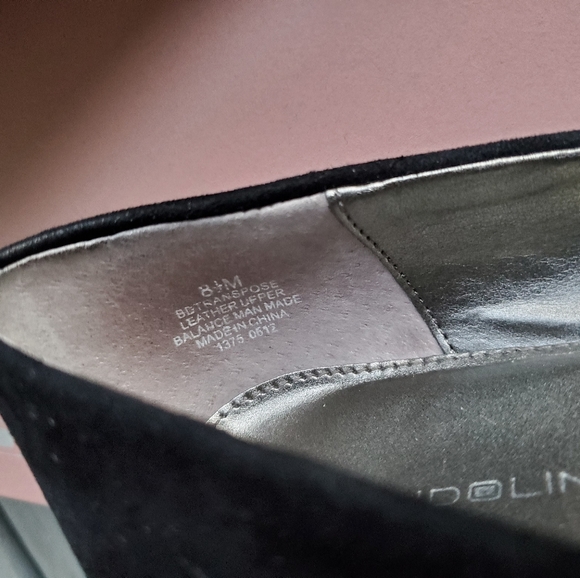 BANDOLINO Black Suede Business Casual Low Cocktail Wedges - Picture 8 of 15